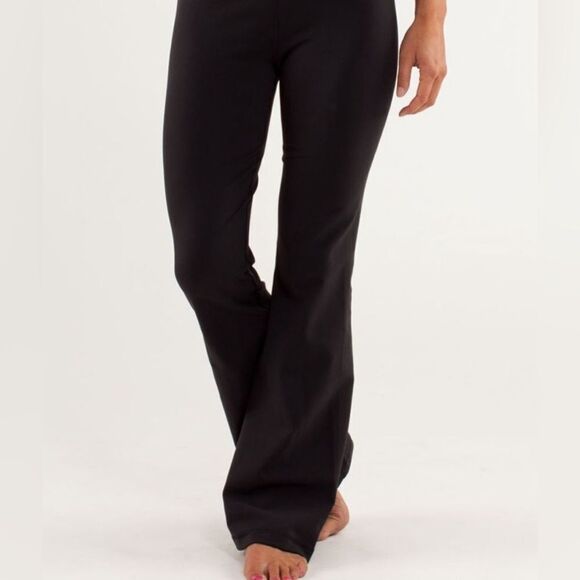 Lululemon Flared Leggings - Picture 4 of 4